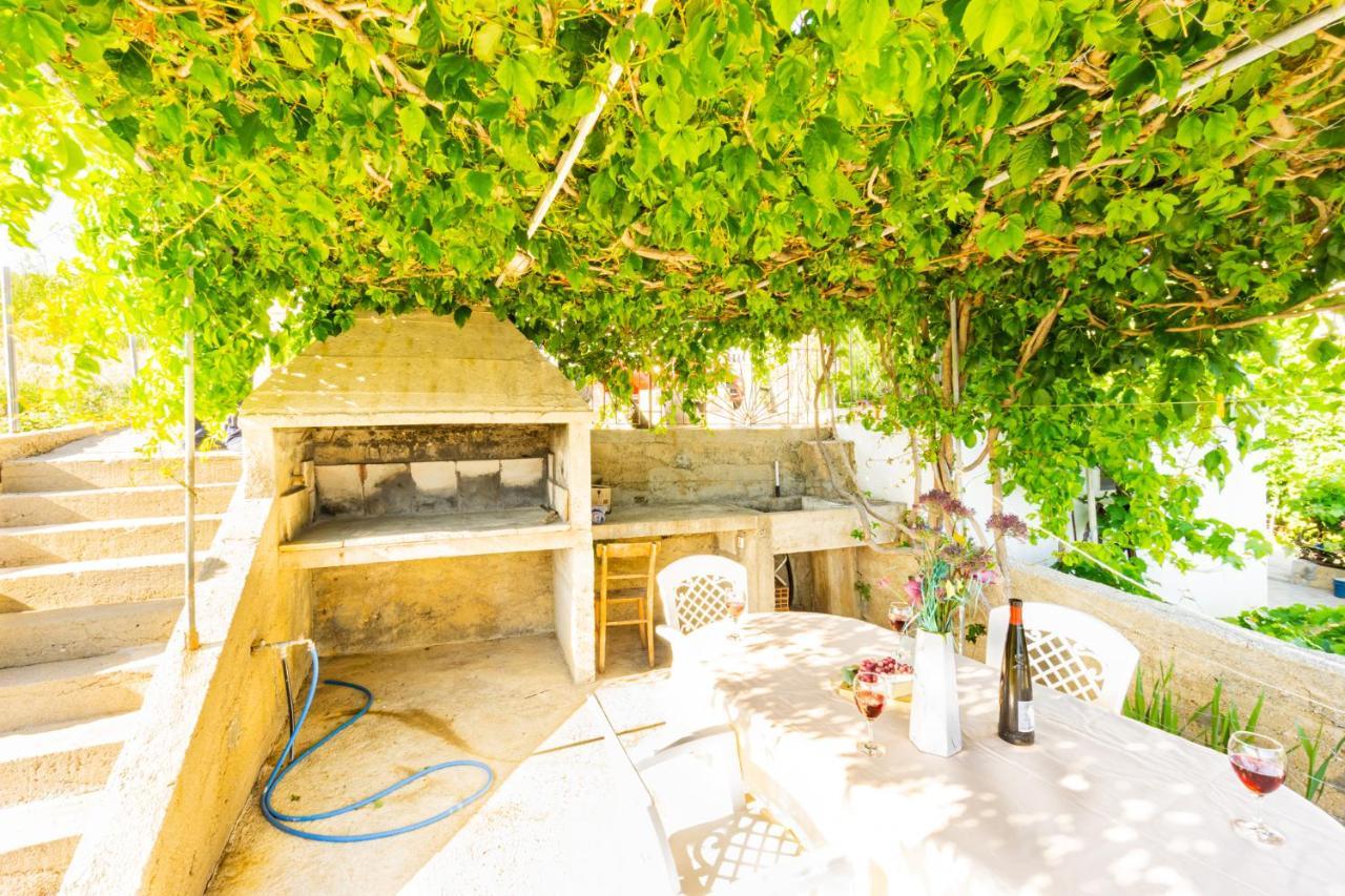Bepic Quiet Location On A Beautiful Bay Apartment Metajna Exterior photo